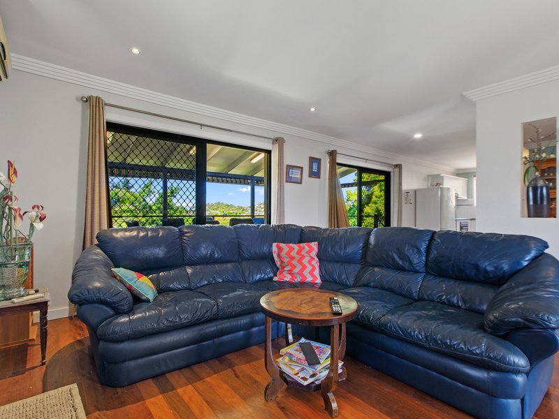 Photo - 11 Bourrelet Street, Tarragindi QLD 4121 - Image 5