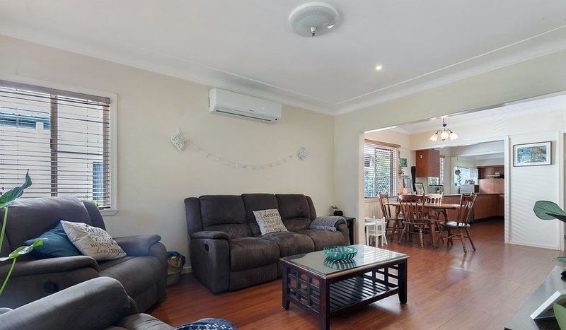 Photo - 11 Bradfield Street, Brighton QLD 4017 - Image 2