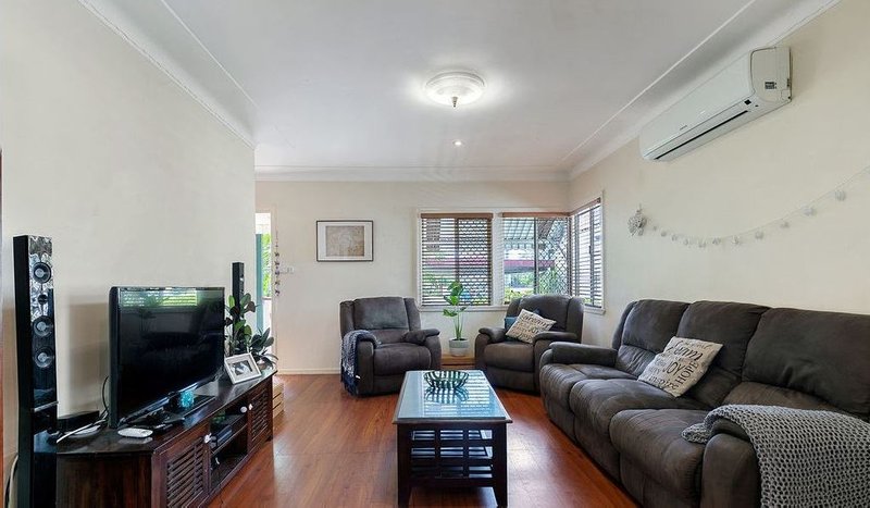 Photo - 11 Bradfield Street, Brighton QLD 4017 - Image 5