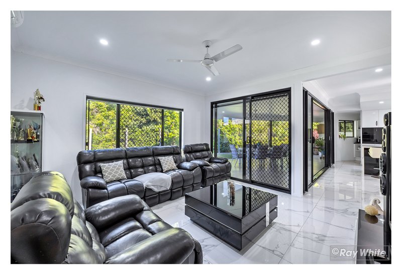 Photo - 11 Bradley Place, Kawana QLD 4701 - Image 10