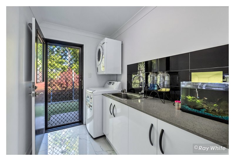 Photo - 11 Bradley Place, Kawana QLD 4701 - Image 27