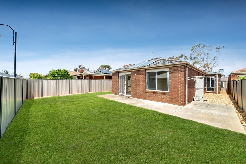 Photo - 11 Bradman Drive, Tarneit VIC 3029 - Image 12