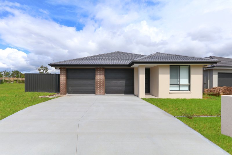 11 Bradman Drive, Woongarrah NSW 2259