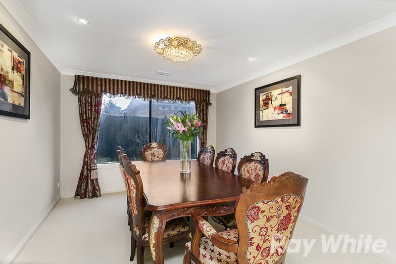 Photo - 11 Braeburn Parade, Rowville VIC 3178 - Image 3