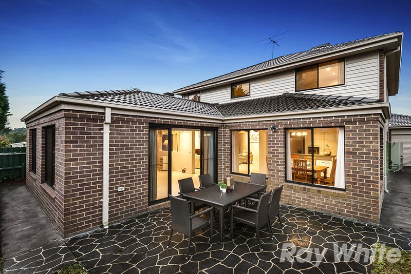 Photo - 11 Braeburn Parade, Rowville VIC 3178 - Image 10