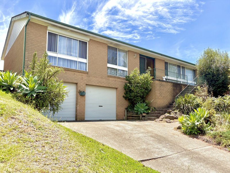 11 Braemar Avenue, St Andrews NSW 2566