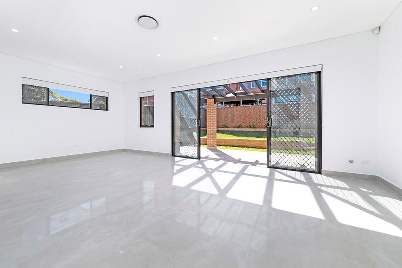 Photo - 11 Braunbeck Street, Bankstown NSW 2200 - Image 2