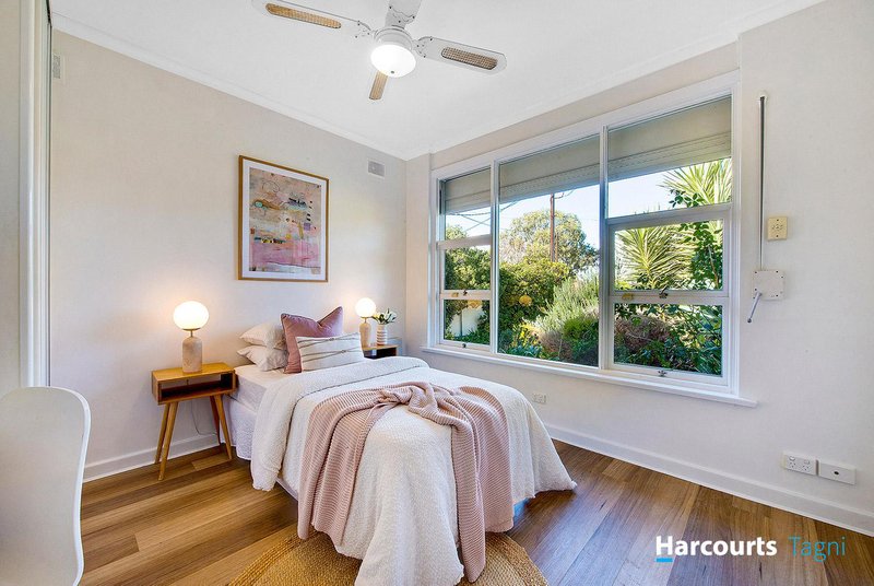 Photo - 11 Brian Terrace, Morphett Vale SA 5162 - Image 8