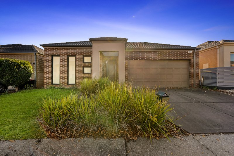 11 Briar Valley Rise, Caroline Springs VIC 3023