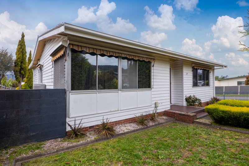 11 Bristol Road, Claremont TAS 7011