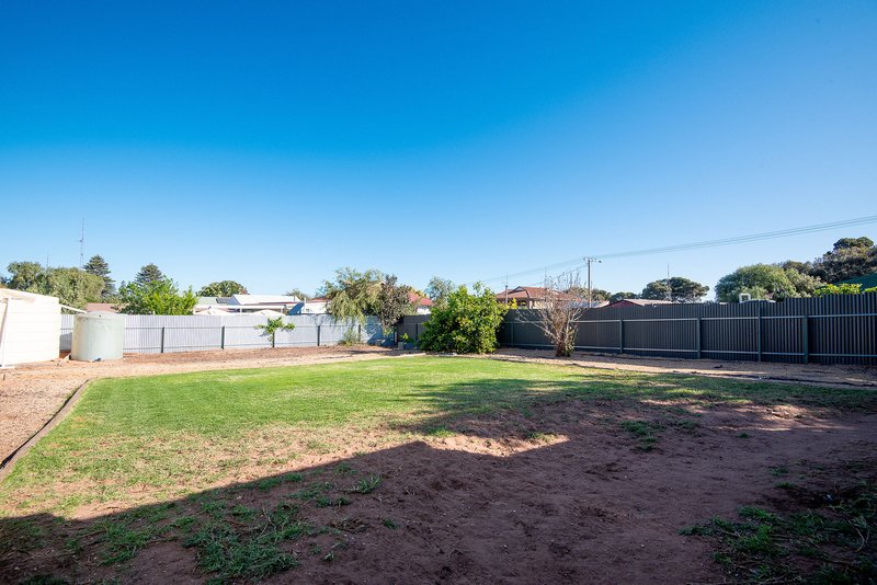 Photo - 11 Broadbent Terrace, Whyalla SA 5600 - Image 15