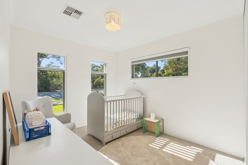 Photo - 11 Broadmeadows Drive, Bushmead WA 6055 - Image 24