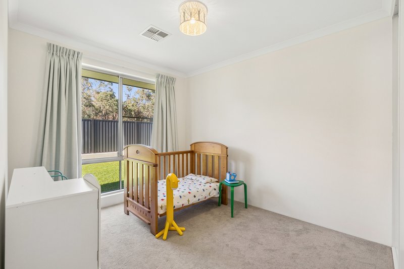 Photo - 11 Broadmeadows Drive, Bushmead WA 6055 - Image 25