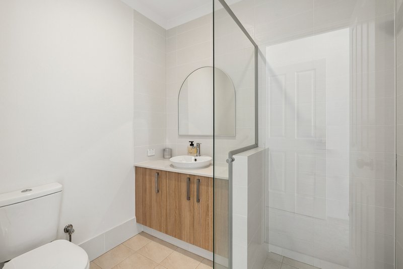 Photo - 11 Broadmeadows Drive, Bushmead WA 6055 - Image 28