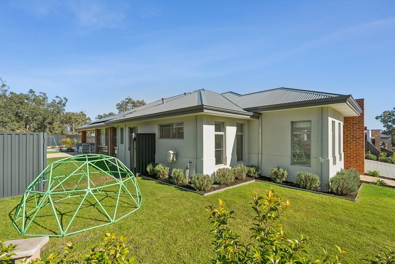 Photo - 11 Broadmeadows Drive, Bushmead WA 6055 - Image 34