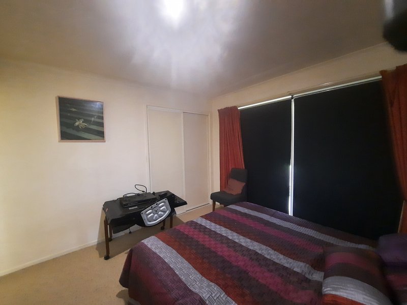 Photo - 11 Broadmeadows Rd , Gin Gin QLD 4671 - Image 8