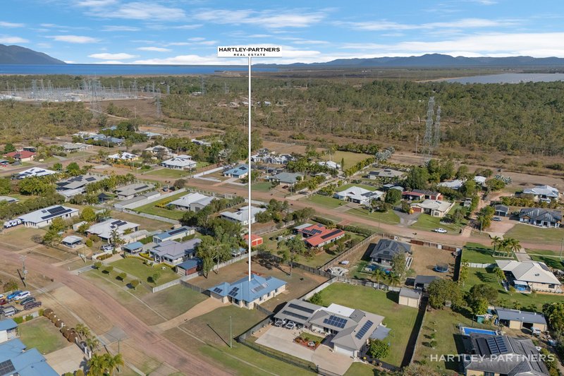 Photo - 11 Bronco Court, Kelso QLD 4815 - Image 2