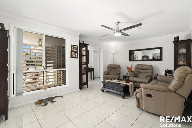 Photo - 11 Bronwyn Court, Deception Bay QLD 4508 - Image 2