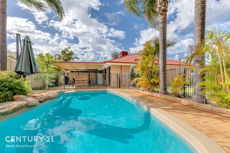 Photo - 11 Bronzewing Street, Huntingdale WA 6110 - Image 4