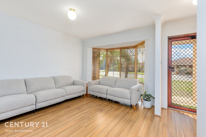 Photo - 11 Bronzewing Street, Huntingdale WA 6110 - Image 5