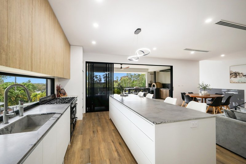 Photo - 11 Brushwood Drive, Parkwood QLD 4214 - Image 16