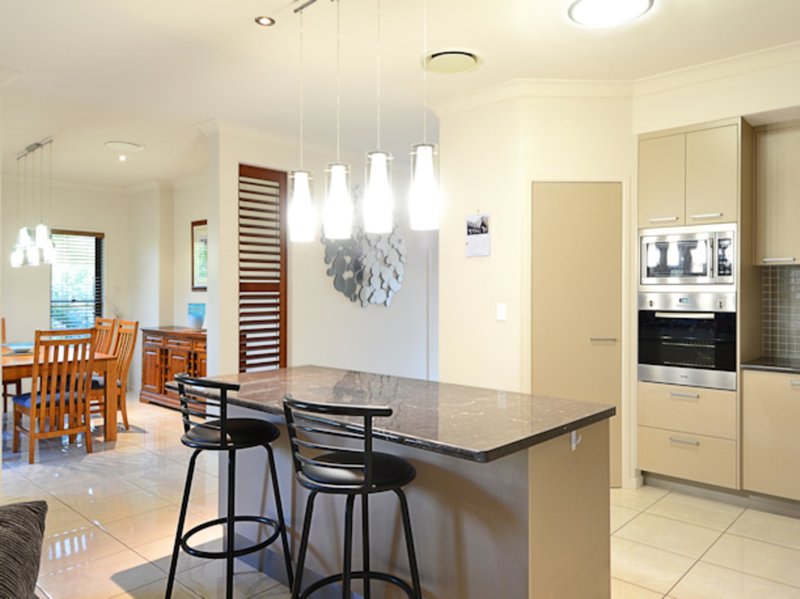 Photo - 11 Brypat Close, Burrum Heads QLD 4659 - Image 10