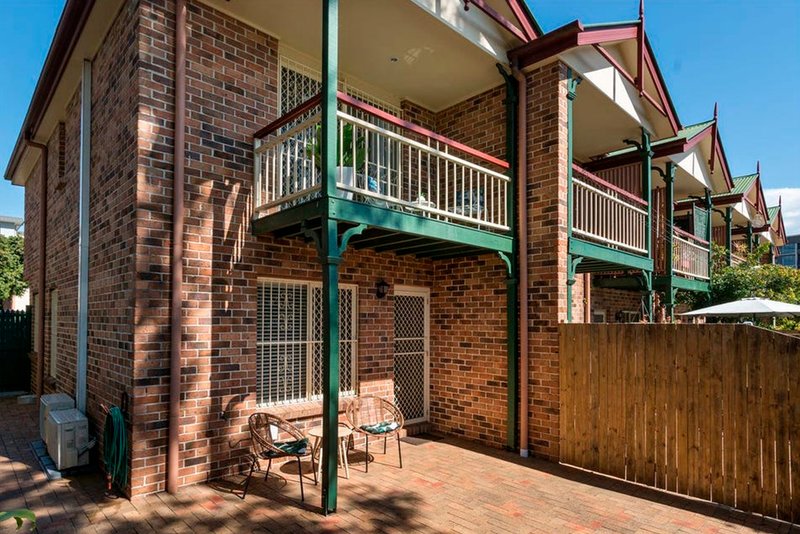 Photo - 1/1 Buckby Street, Nundah QLD 4012 - Image 1