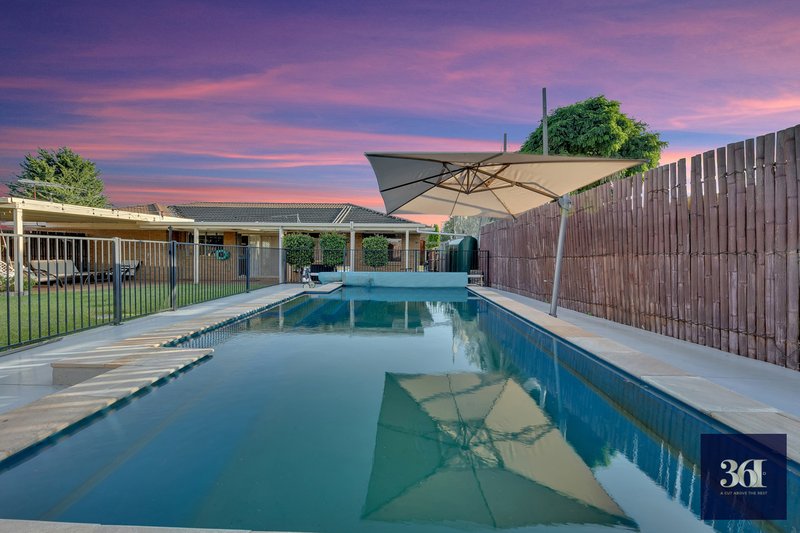 Photo - 11 Buckhurst Way, Hoppers Crossing VIC 3029 - Image 3