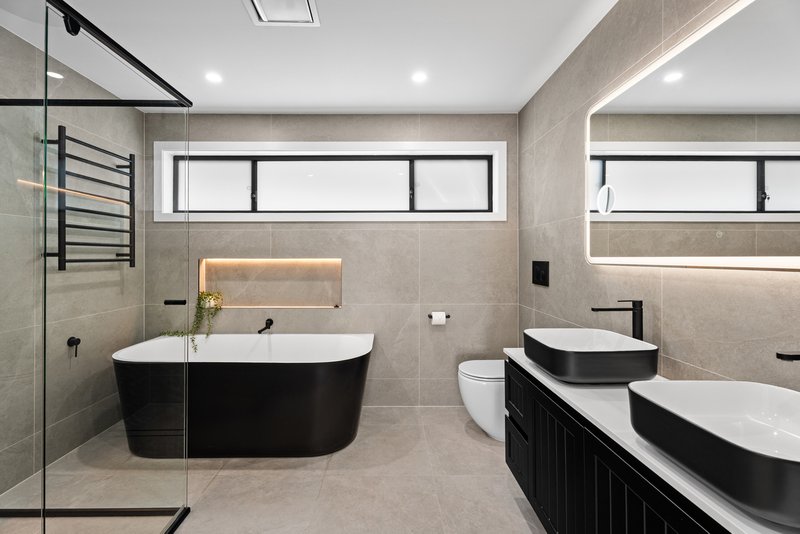 Photo - 11 Bulu Drive, Glenmore Park NSW 2745 - Image 9