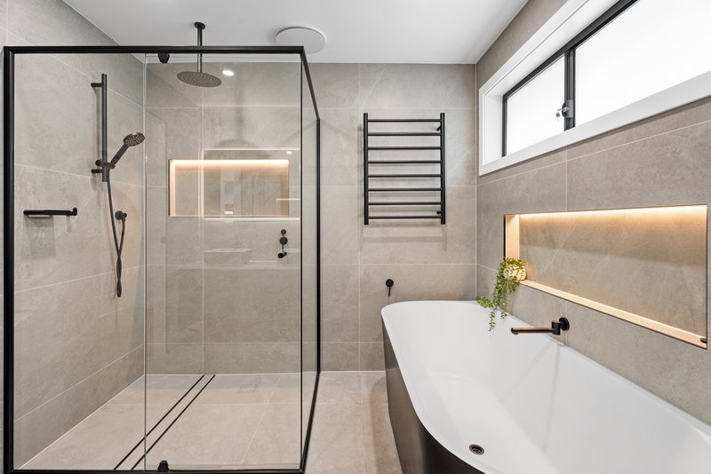 Photo - 11 Bulu Drive, Glenmore Park NSW 2745 - Image 10