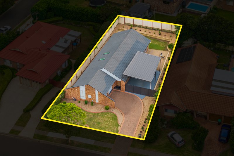 Photo - 11 Bulu Drive, Glenmore Park NSW 2745 - Image 16