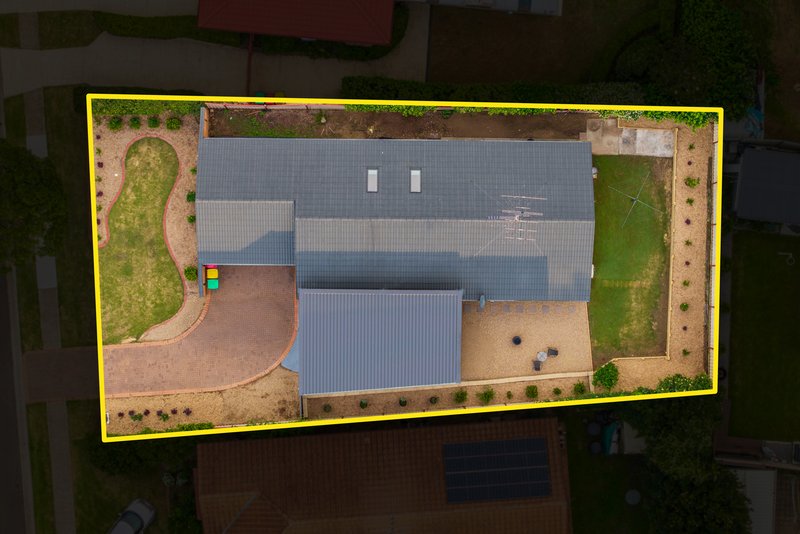 Photo - 11 Bulu Drive, Glenmore Park NSW 2745 - Image 17