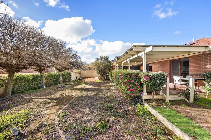 Photo - 11 Burdekin Avenue, Amaroo ACT 2914 - Image 17