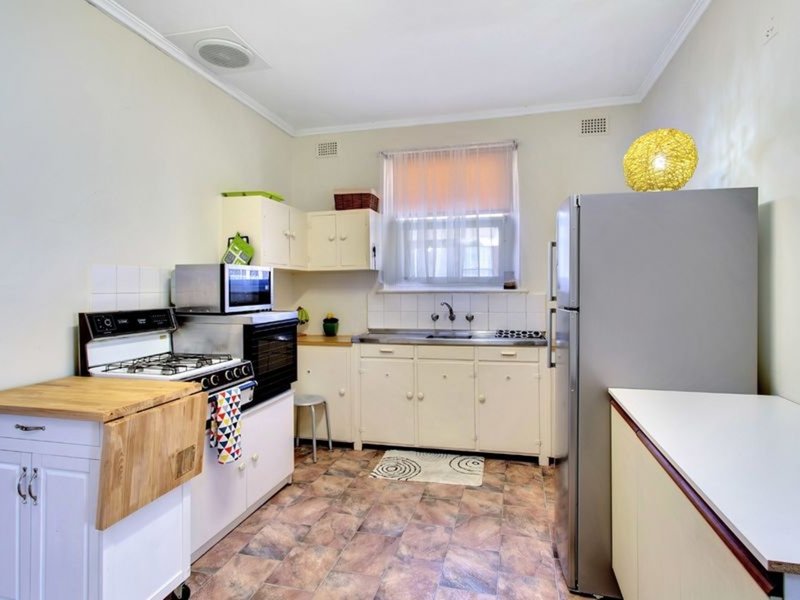 Photo - 11 Burgan Street, Broadview SA 5083 - Image 3