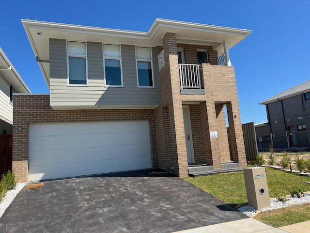 11 Burgmann Street, Oran Park NSW 2570