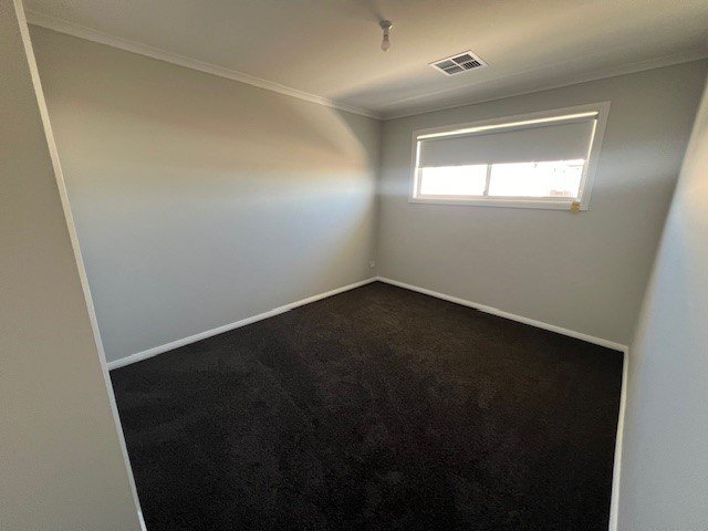 Photo - 11 Burgmann Street, Oran Park NSW 2570 - Image 8