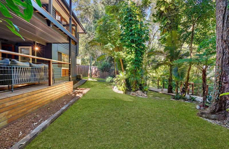 Photo - 11 Burnham Road, Bardon QLD 4065 - Image 22
