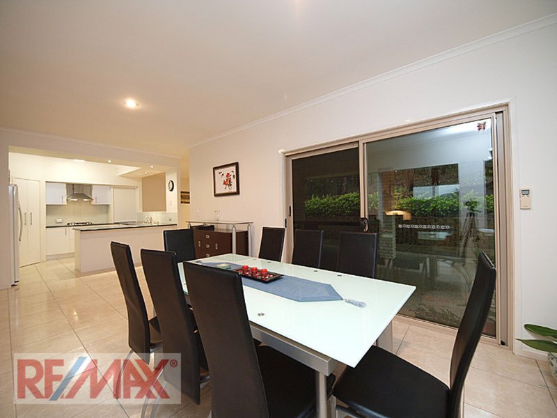 Photo - 11 Butterwood Court, Arana Hills QLD 4054 - Image 5