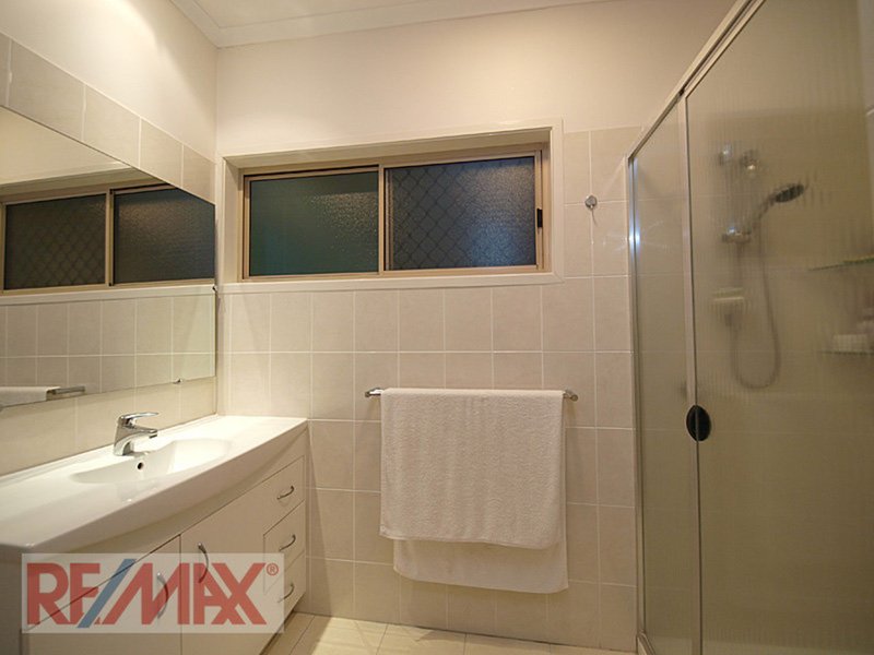 Photo - 11 Butterwood Court, Arana Hills QLD 4054 - Image 12