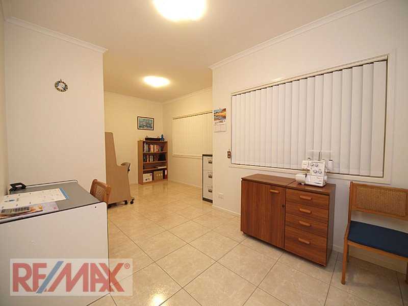 Photo - 11 Butterwood Court, Arana Hills QLD 4054 - Image 14