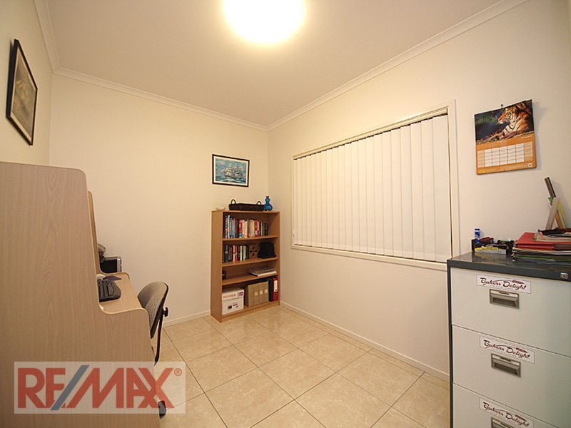 Photo - 11 Butterwood Court, Arana Hills QLD 4054 - Image 16