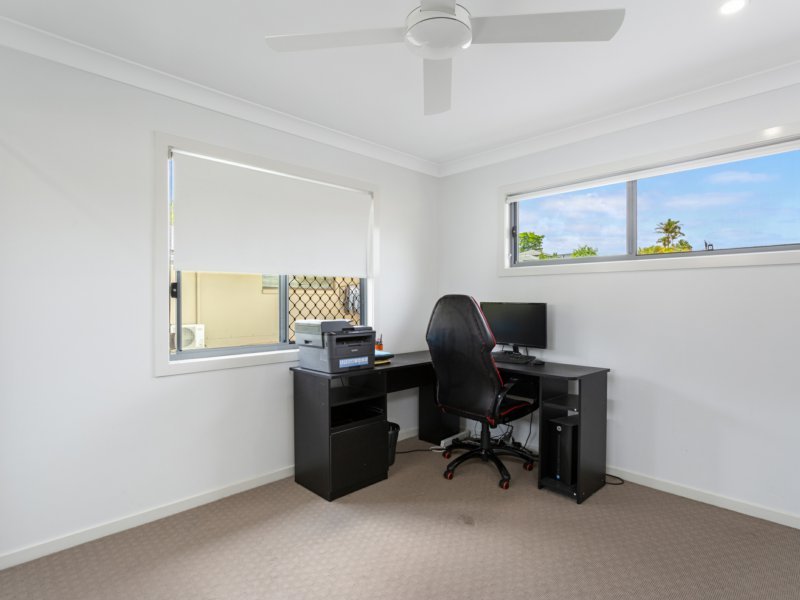 Photo - 11 Cairngorm Street, Carrara QLD 4211 - Image 13