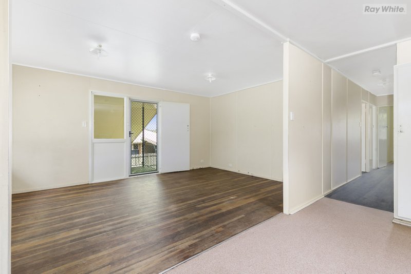 Photo - 11 Caldwell Street, Goodna QLD 4300 - Image 4