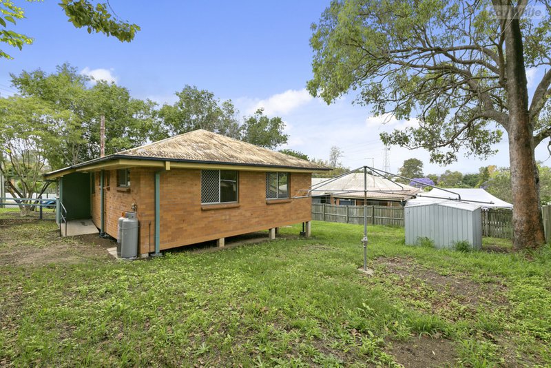 Photo - 11 Caldwell Street, Goodna QLD 4300 - Image 12