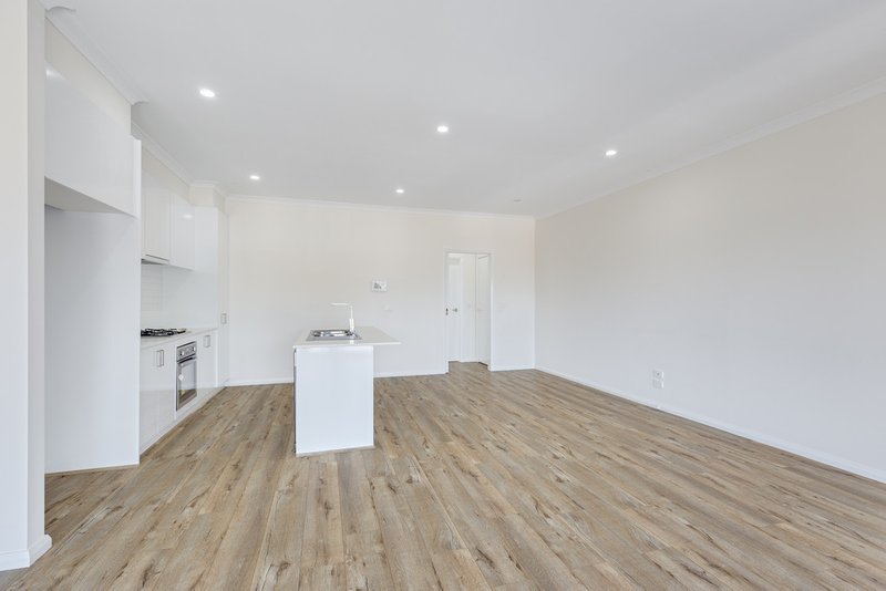 Photo - 11 Calveley Place, Epping VIC 3076 - Image 6