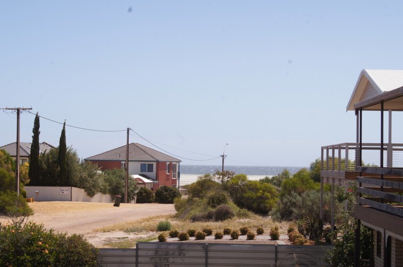 Photo - 11 Cambridge Street, Moonta Bay SA 5558 - Image 3