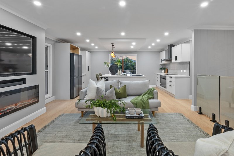 Photo - 11 Camelia Avenue, Everton Hills QLD 4053 - Image 11