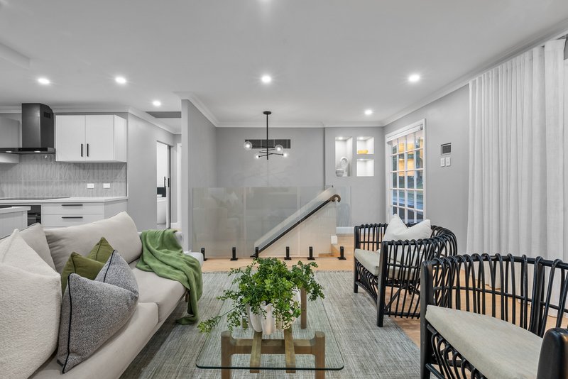 Photo - 11 Camelia Avenue, Everton Hills QLD 4053 - Image 14