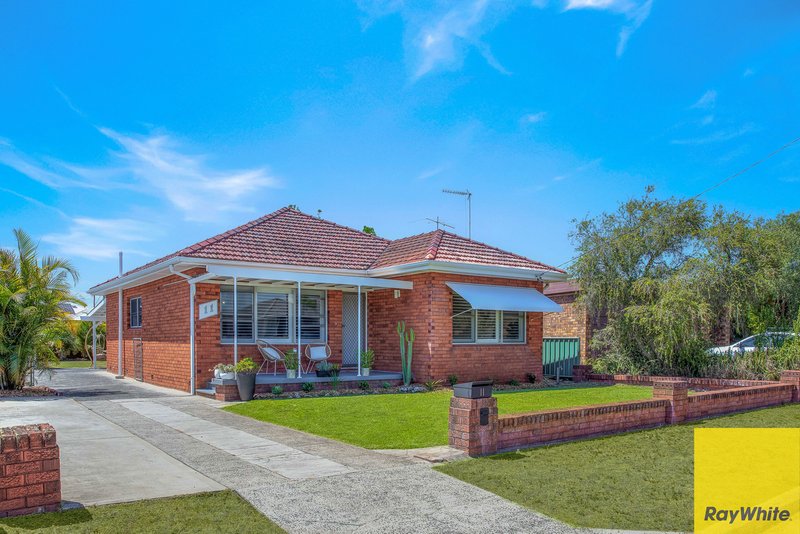 11 Camellia Circle, Woy Woy NSW 2256