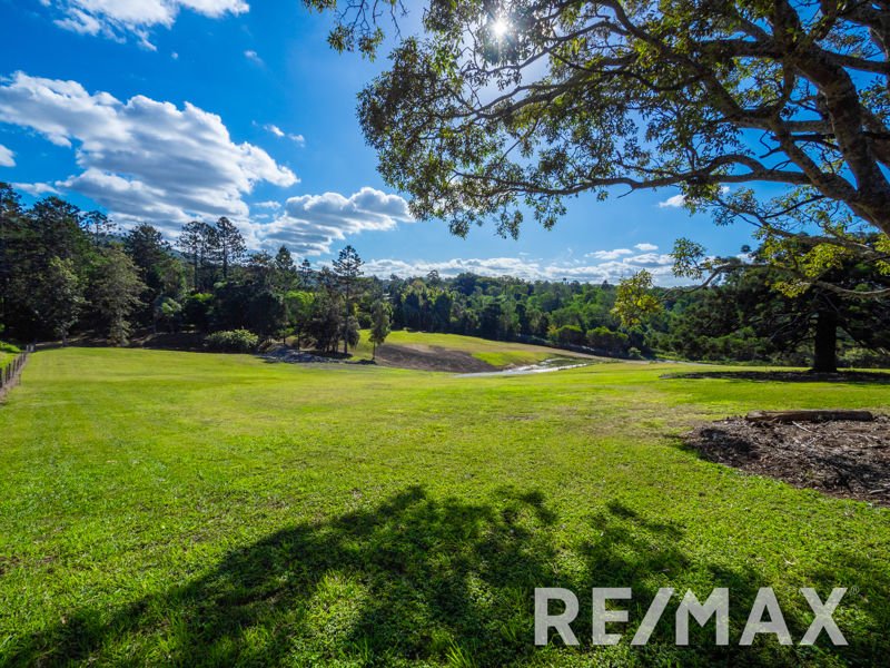 11 Camfin Road, Clear Mountain QLD 4500